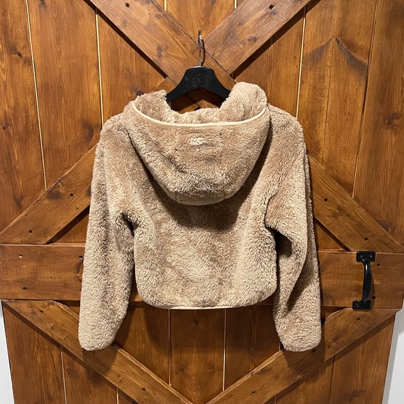 Aritzia Sunday Best Teddy Bear Sweater - Picture 2 of 3